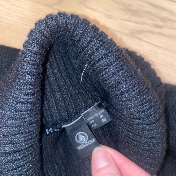 Volcom Turtle Neck Sweat Dress - Picture 9 of 9